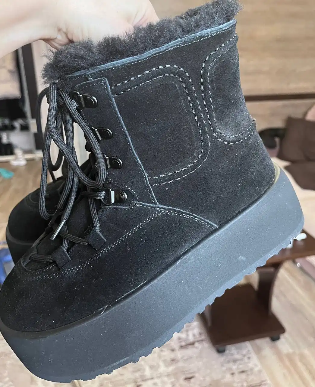 Продам зимнее пальто и угги - Верхняя одежда (Одежда) в Томск