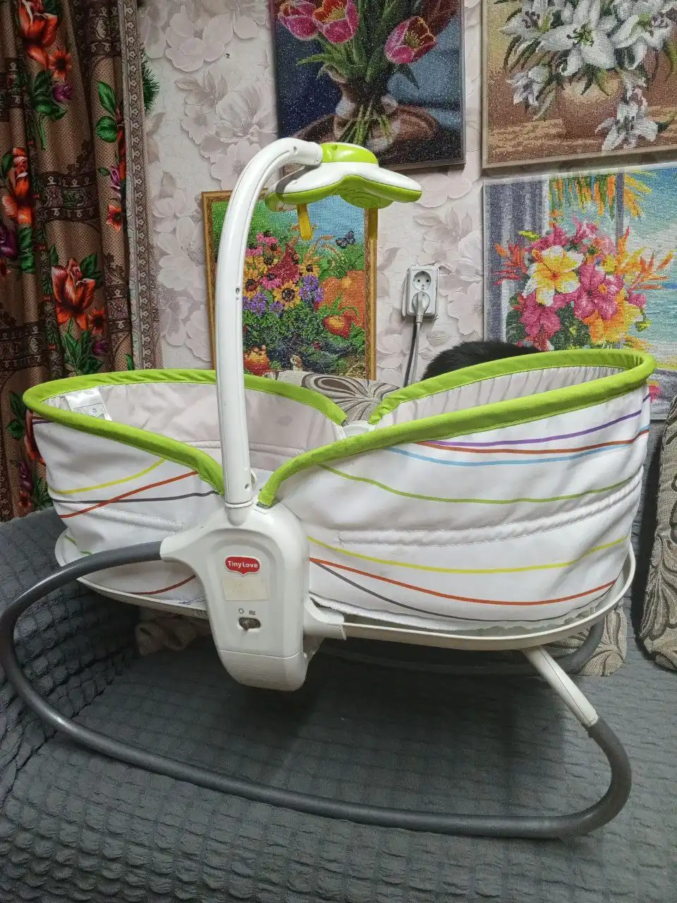 Люлька-качалка с вибрацией, светом и мелодией - Товары для детей в Томск