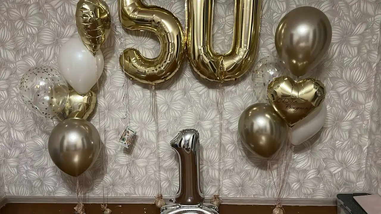 Шары на праздник - Праздничные украшения (Хобби и отдых) в Томск