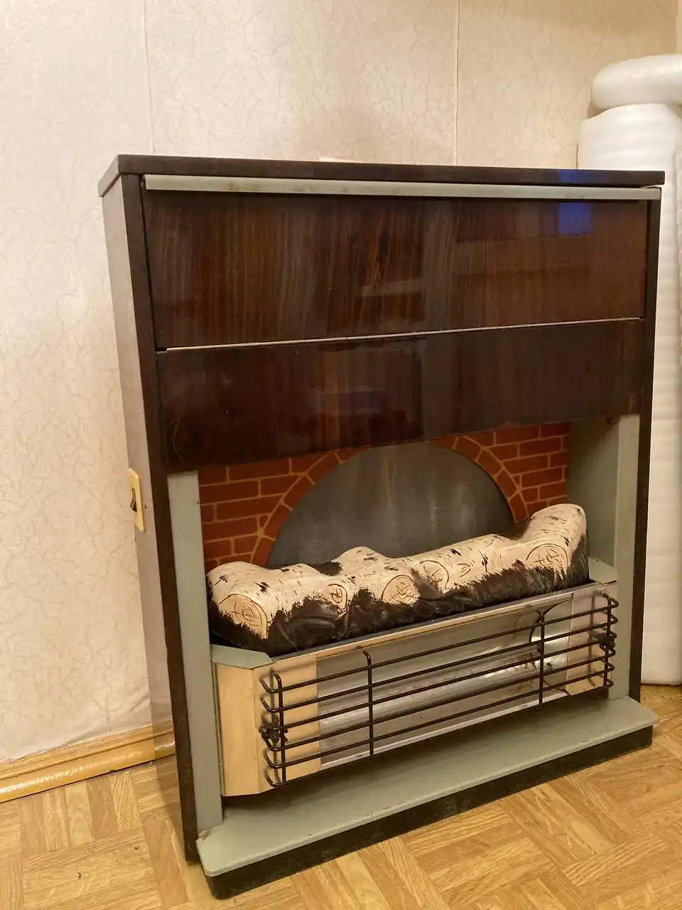 Продажа электрокамина бар СССР с подсветкой и обогревом - Камины и печи (Для дома и дачи) в Томск