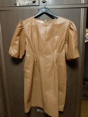 Платье кожаное размер 44-46 - Детская обувь в Томск