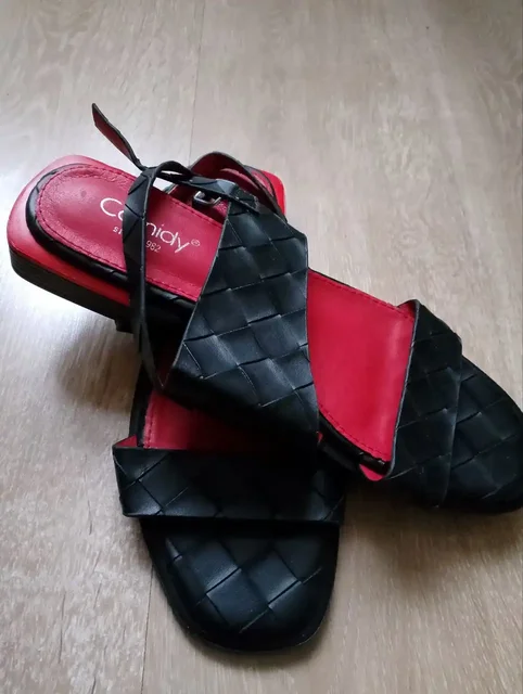 Продажа босоножек, полуботинок и ботинок - Детская обувь в Томск