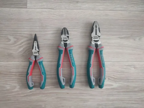 Набор из 3 топовых инструментов: плоскогубцы, бокорезы, длинногубцы - частное объявление в Северск