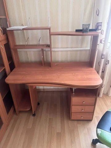 Продам компьютерный стол - Барная мебель в Томск