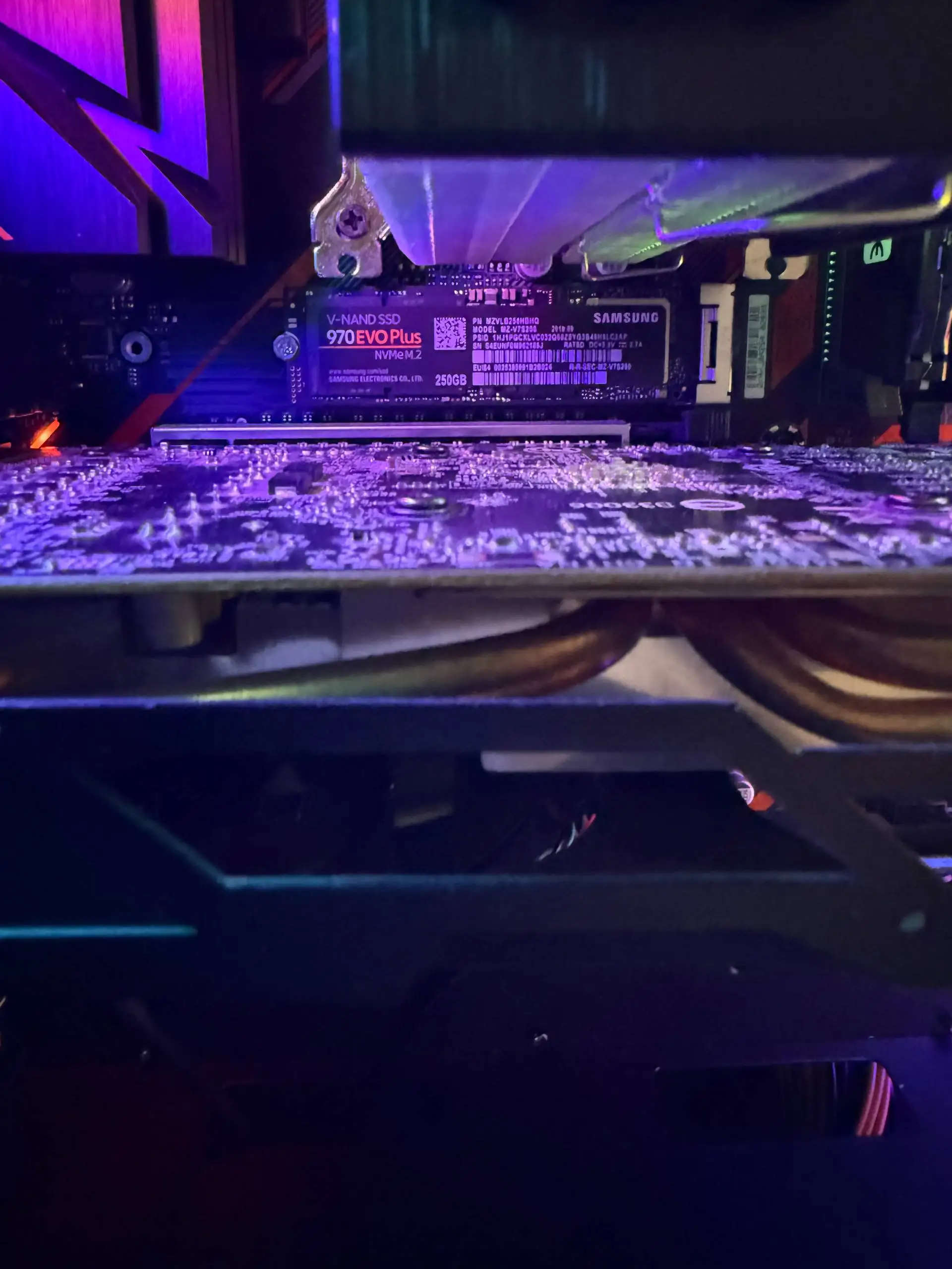 Компьютер с процессором I5-9500 и видеокартой RX 570 - Компьютеры и комплектующие (Электроника) в Томск