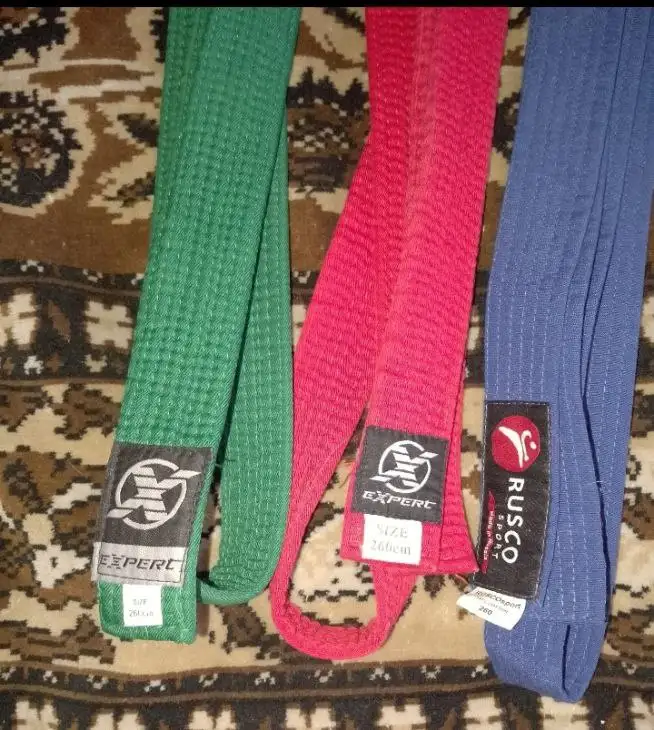 Пояса для борьбы и кимоно - Спорттовары (Хобби и отдых) в Томск