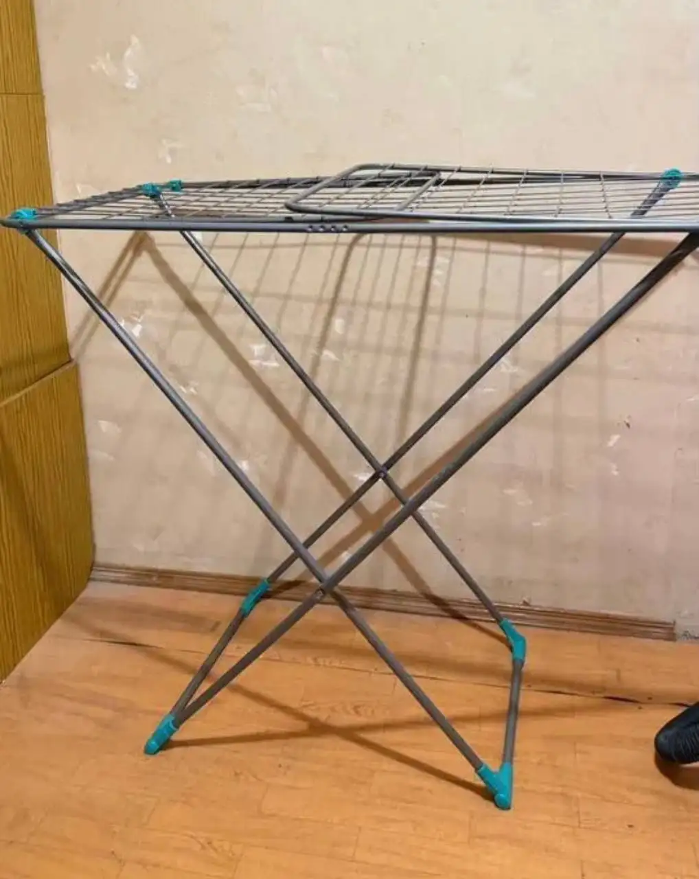 Сушилка для белья с поврежденными прутьями - Бытовая техника и уход за домом (Для дома и дачи) в Томск