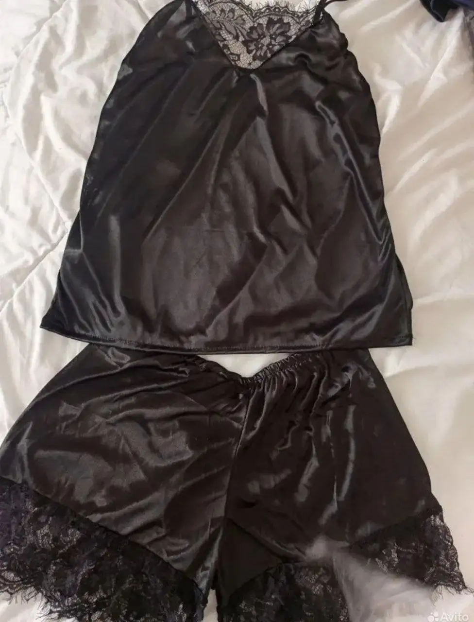 Продам новую пижаму, шортики и топик с кружевными вставками - Женская одежда (Одежда) в Томск