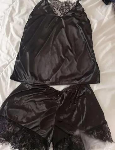 Продам новую пижаму, шортики и топик с кружевными вставками - Джоггеры в Томск