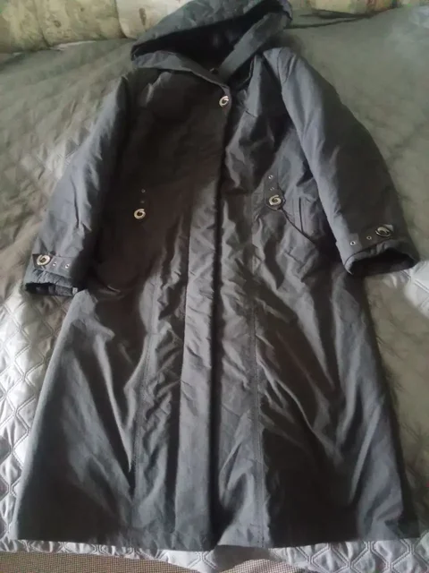 Женское балонное пальто черного цвета - Джоггеры в Томск