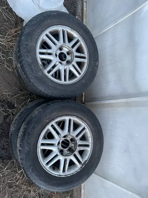 Колёса в сборе 15r летние Viatti Strada2 - Автомобильные запчасти в Томск