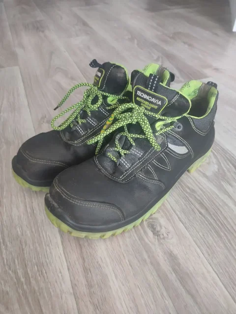 Продам рабочие ботинки Техноавиа Неогард Лайт 45 размер - Обувь в Северск