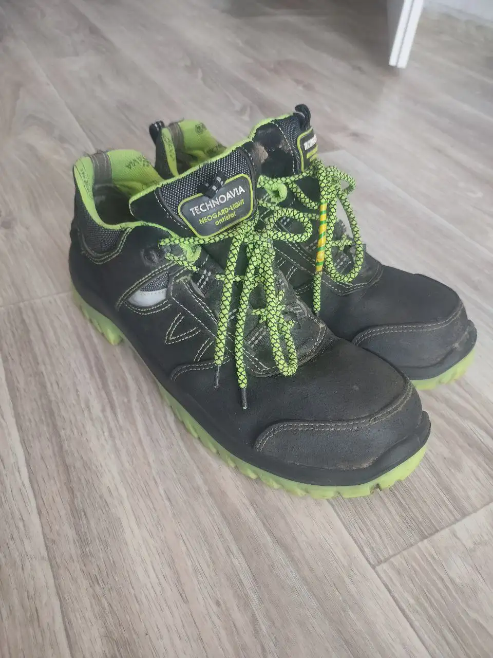 Продам рабочие ботинки Техноавиа Неогард Лайт 45 размер - Обувь (Одежда) в Северск