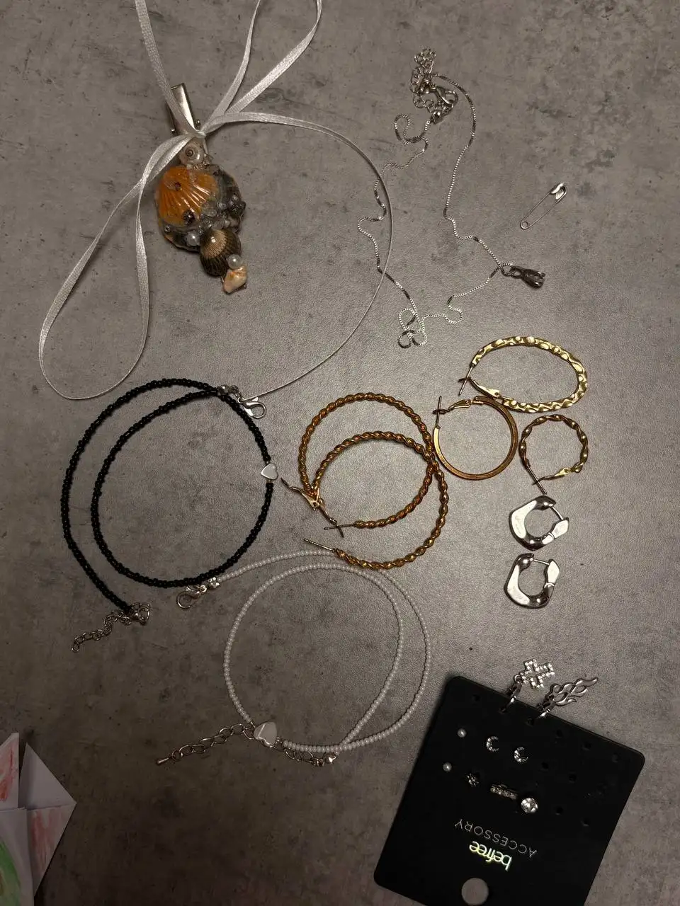 Продажа бижутерии - Бижутерия (Барахолка) в Томск