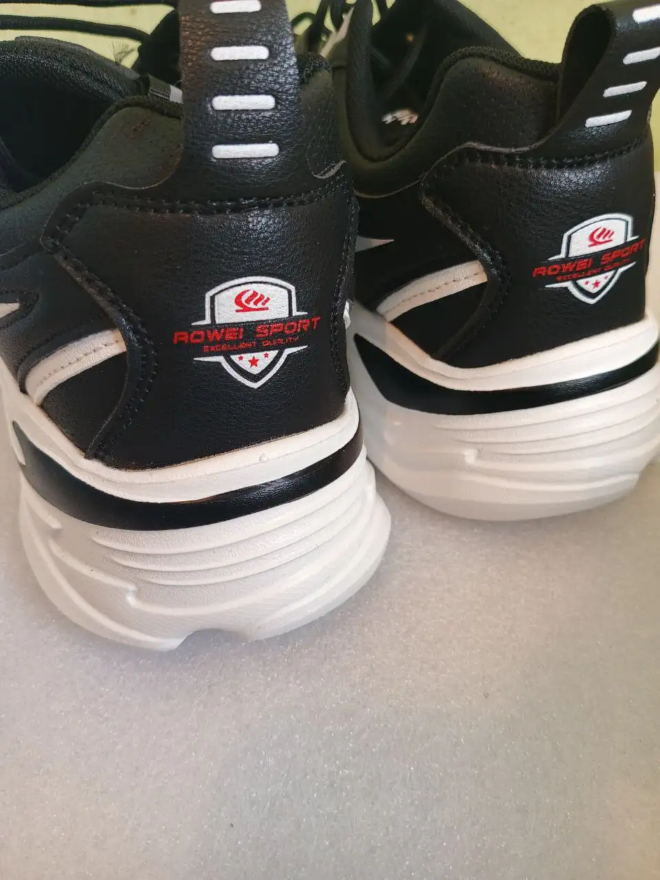 Продам новые кроссовки 45 размер - Обувь (Одежда) в Томск