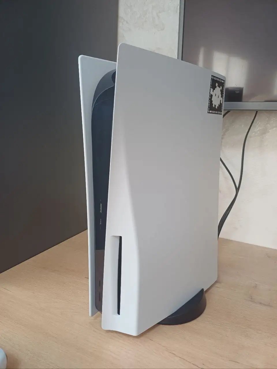 Продам Sony Playstation 5 с дисководом и игрой - Игровые консоли (Электроника) в Томск