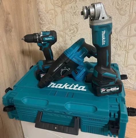 Продам набор 3в1 с аккумуляторами и зарядным устройством - Электроника в Томск