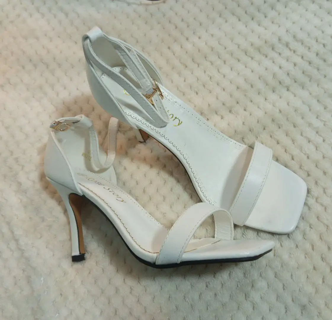 Новые босоножки 39-40 размер - Обувь (Одежда) в Томск