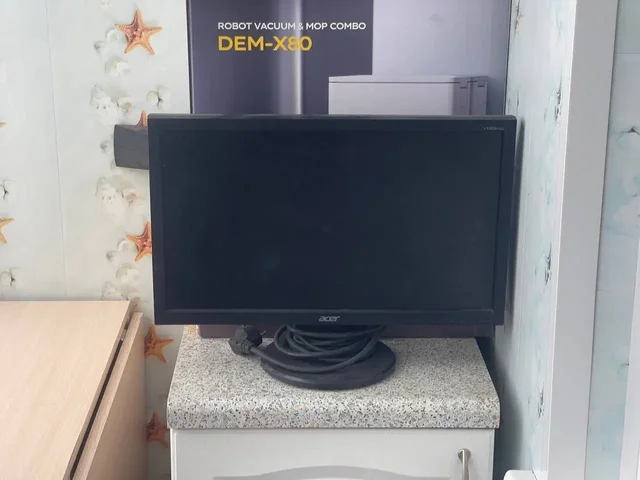 Рабочий надежный монитор - Компьютерная техника в Томск