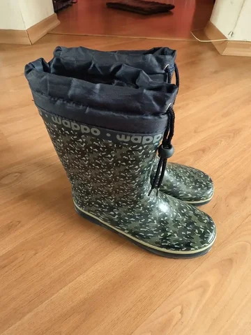 Одежда 35 размера в Томске - Одежда в Томск