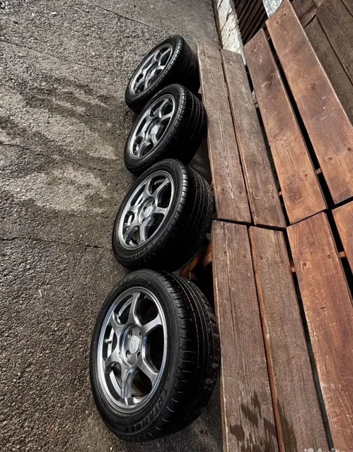 Продам резину R15 с дисками, 1 сезон - Авто в Томск