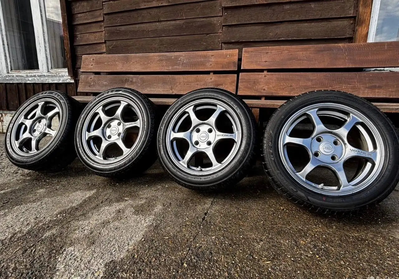 Продам резину R15 с дисками, 1 сезон - Шины и диски (Авто) в Томск