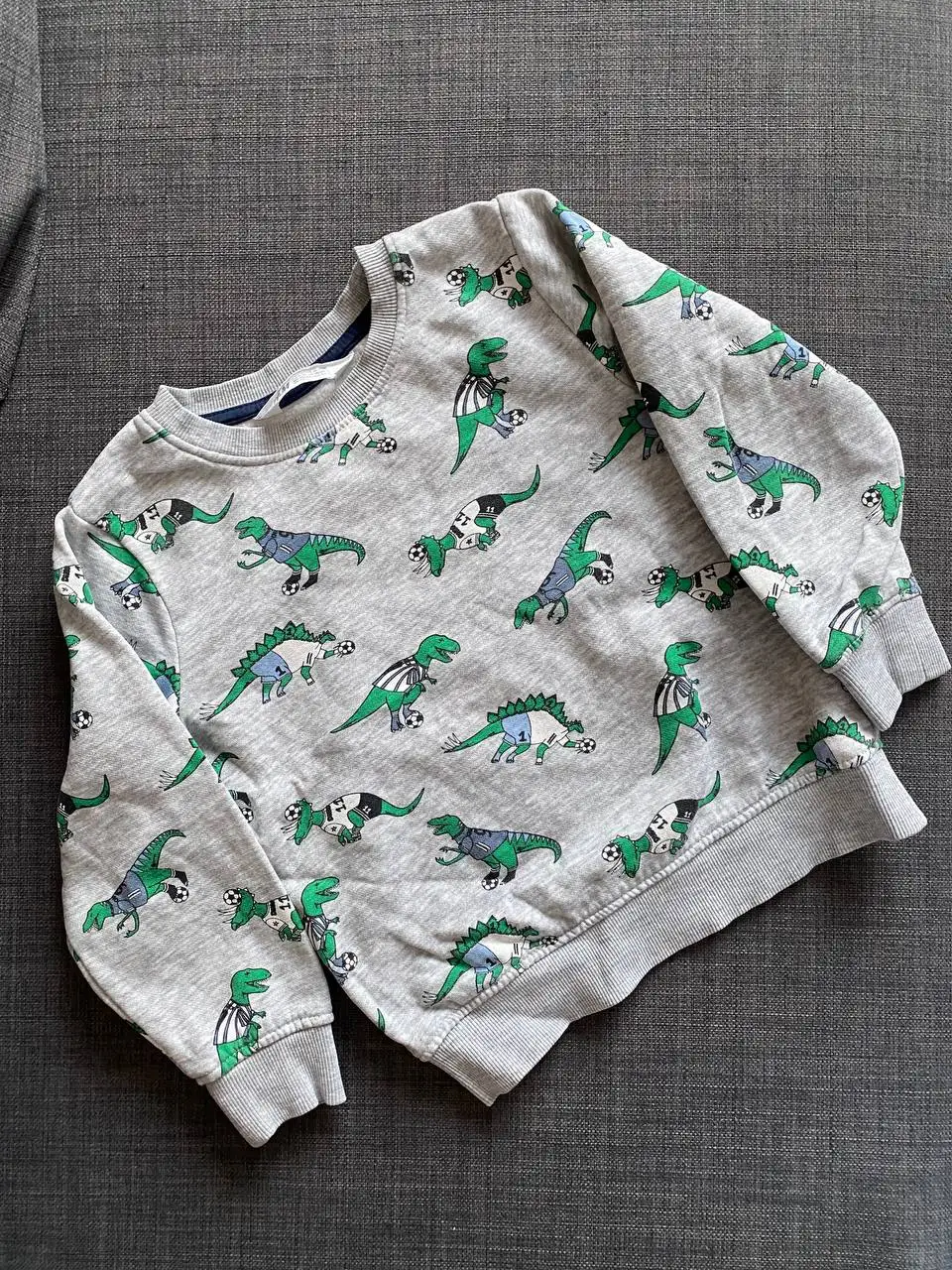 Свитшот H&M размер 98-104 - Верхняя одежда (Одежда) в Томск