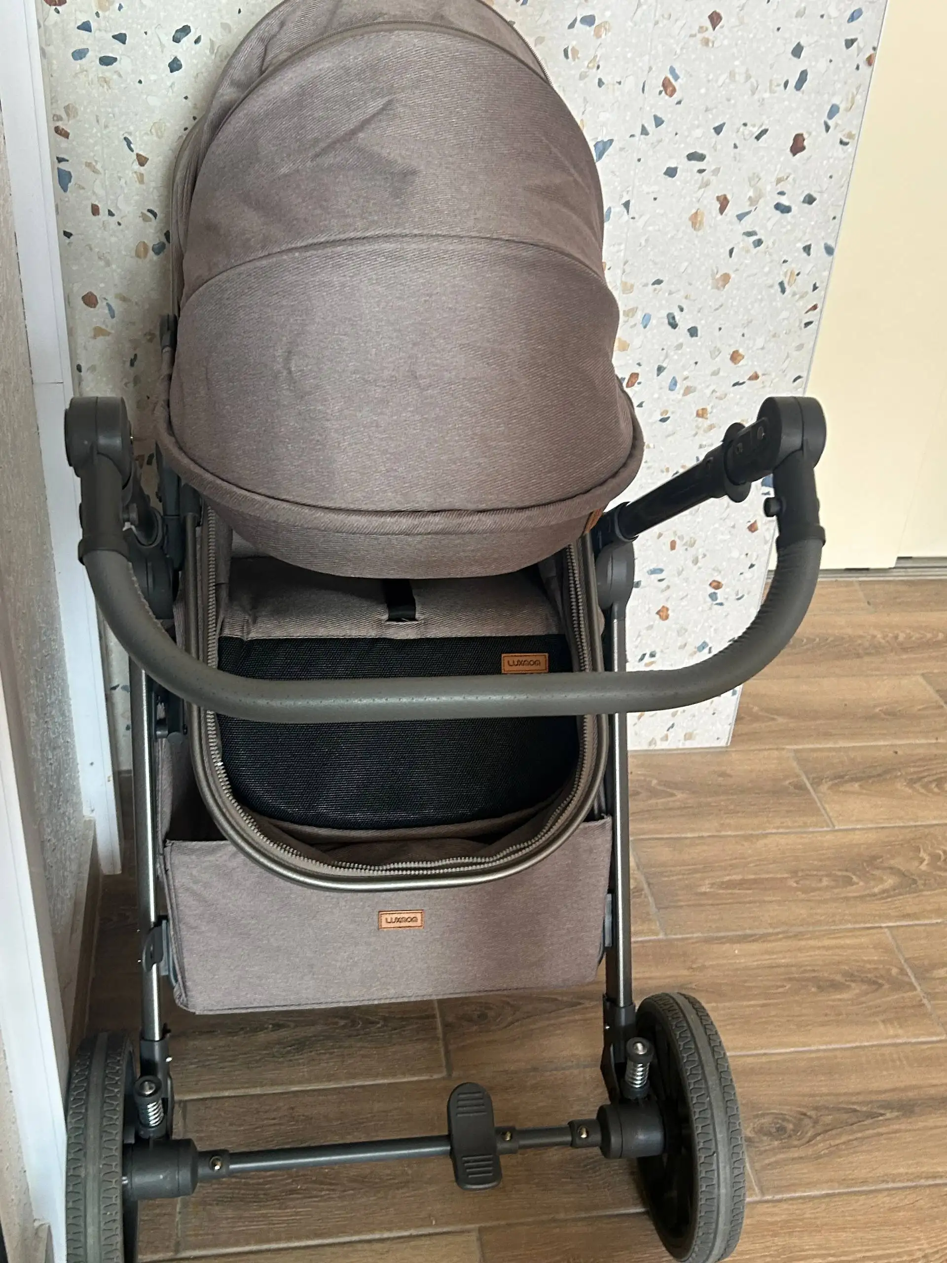 Детская коляска-трансформер с перекидным блоком - Детские коляски (Товары для детей) в Томск