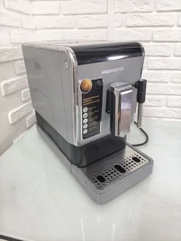 Продаю кофемашину Redmond RCM-1517 - Смарт-часы в Томск