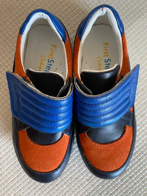 Оригинальные кеды First Steps б/у - Школьная форма в Томск