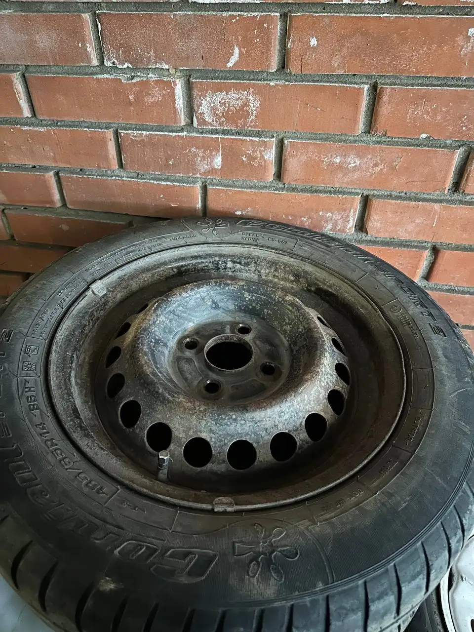 Продам комплект летних колес 4-100 - Шины, диски и колёса (Авто) в Томск