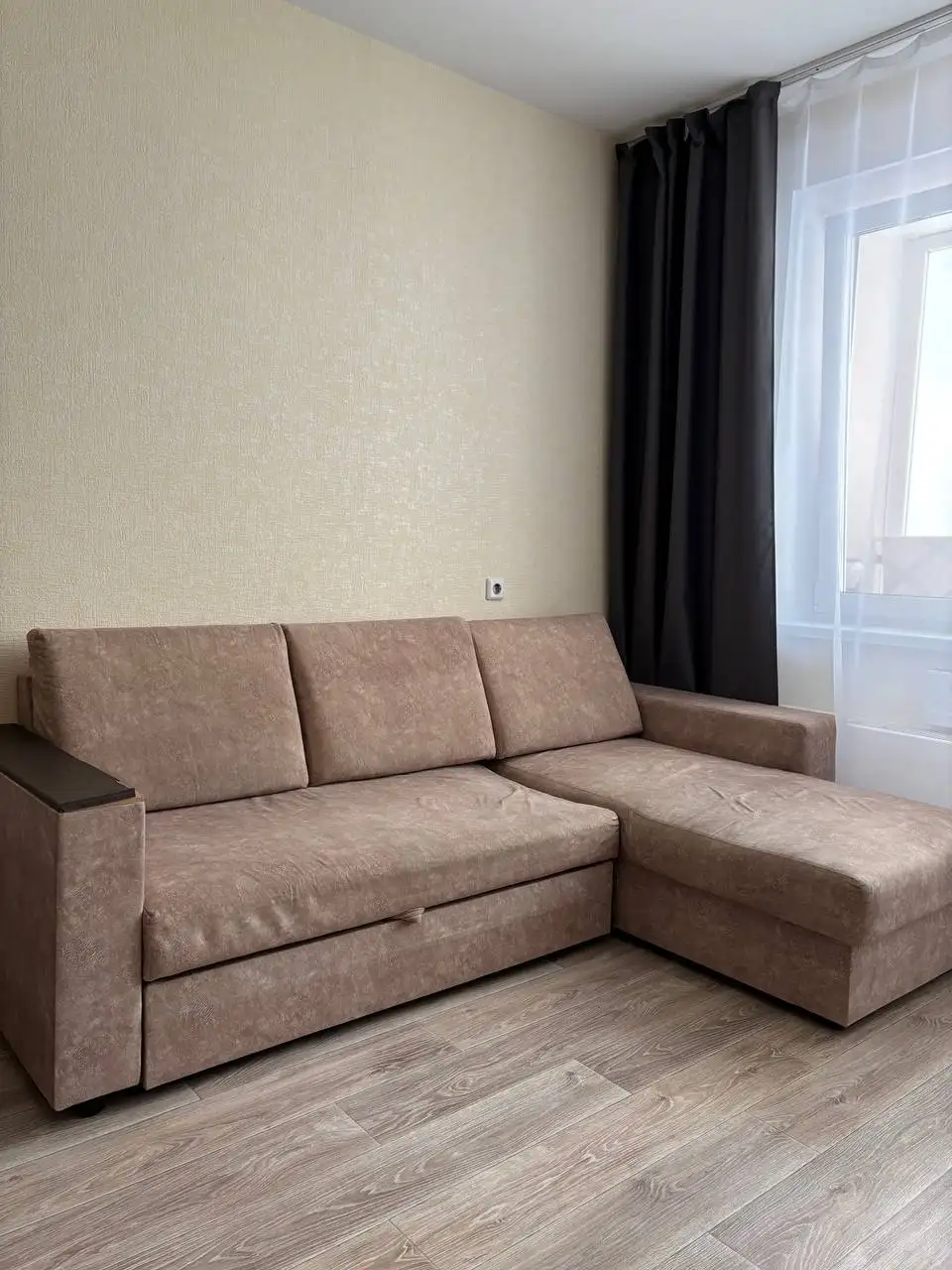 Диван с поломкой - Мебель (Для дома и дачи) в Томск