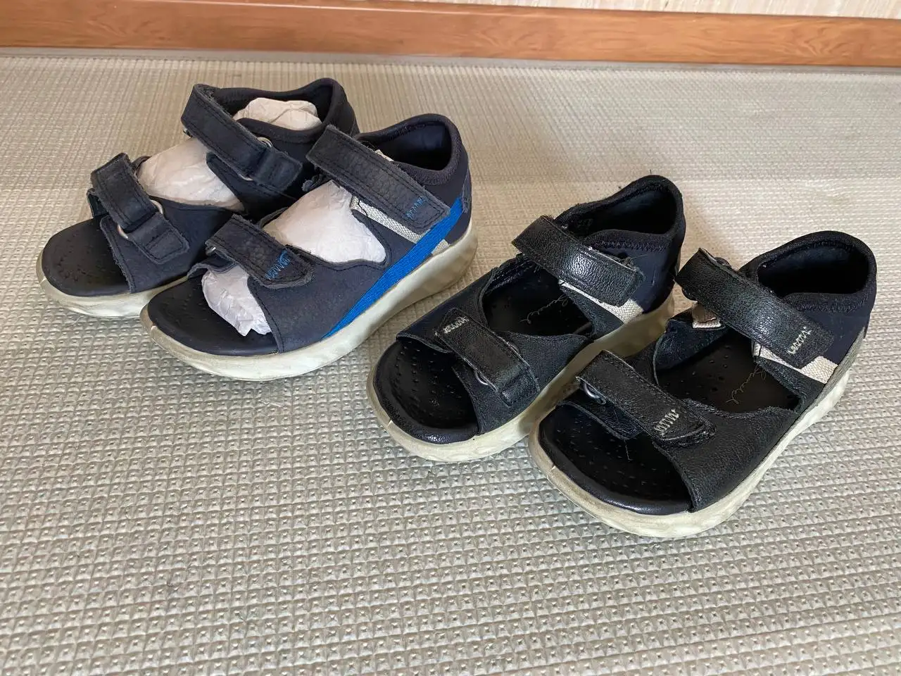 Сандалии Ecco, Ugg, Adidas бу - Обувь (Одежда) в Томск