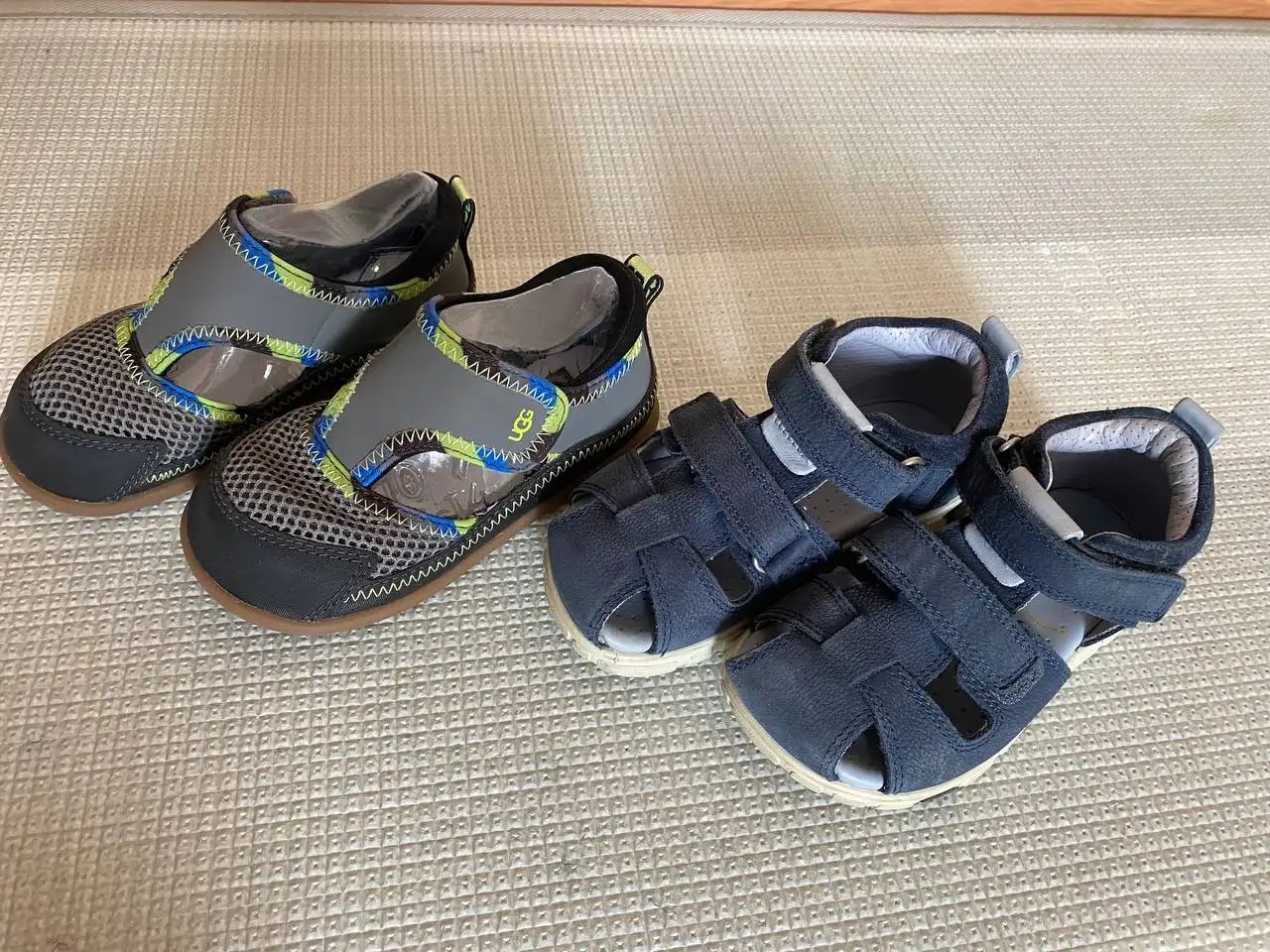 Сандалии Ecco, Ugg, Adidas бу - Обувь (Одежда) в Томск