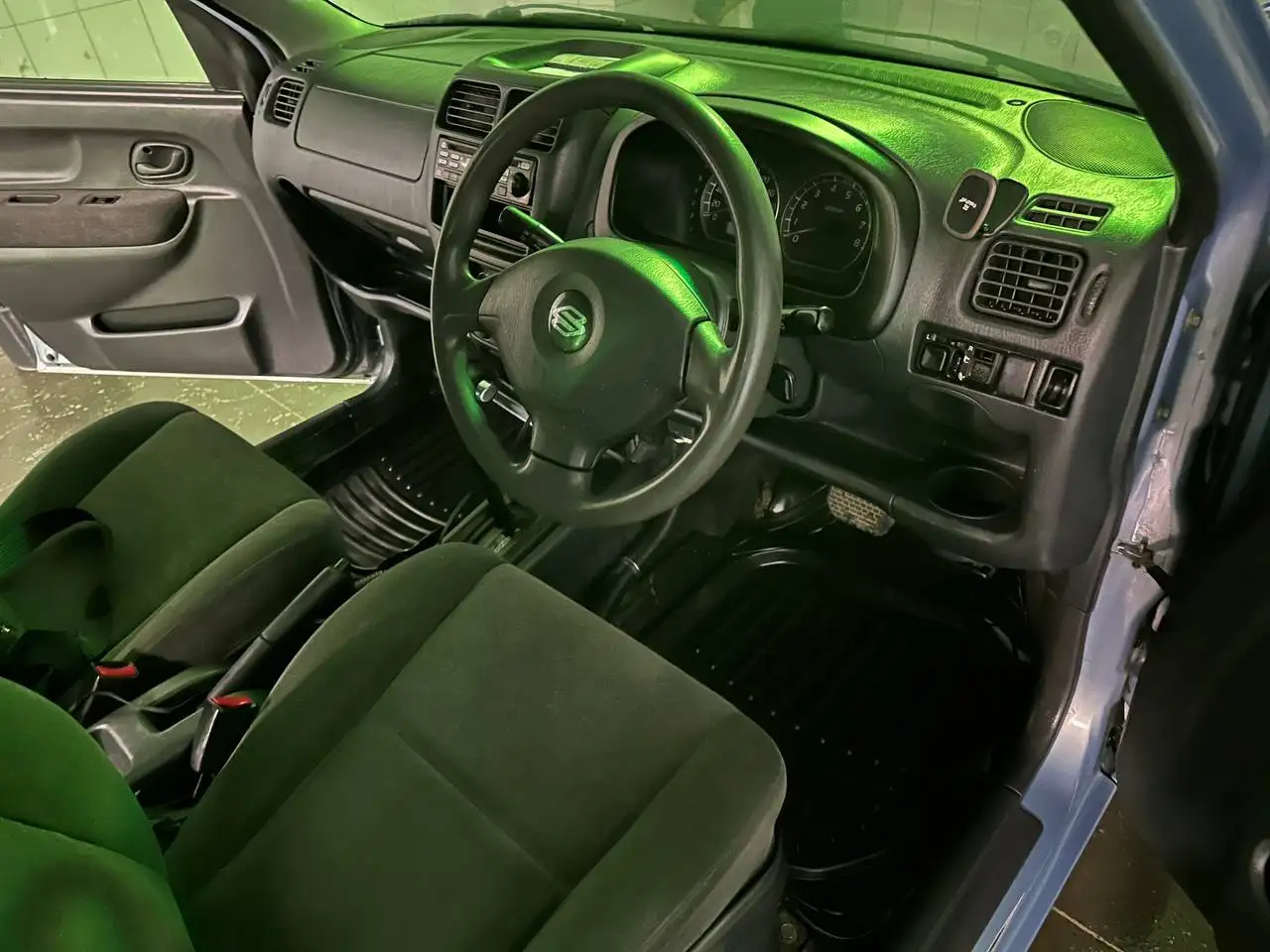Продам автомобиль KIA - Авто в Томск