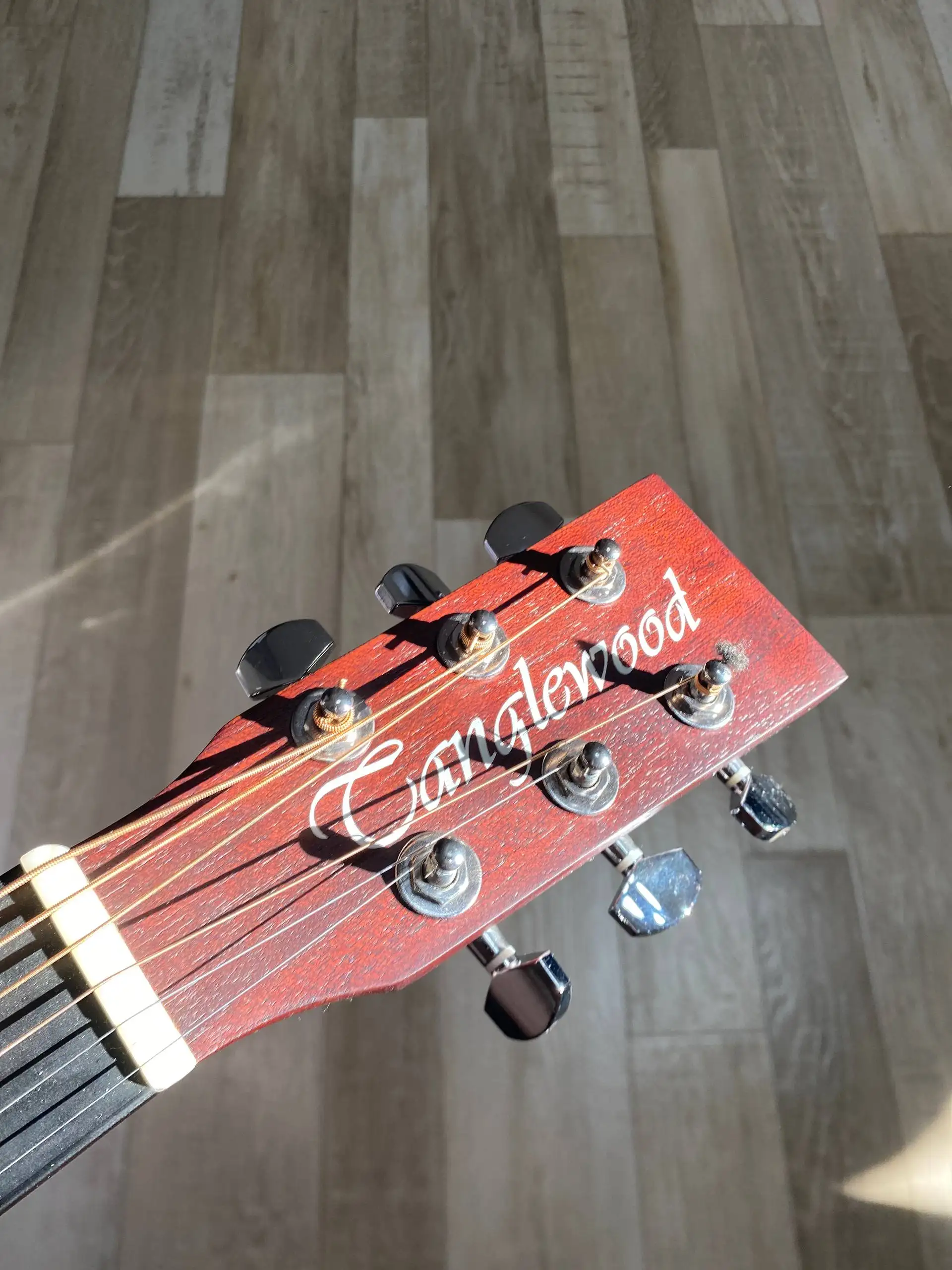Продам новую гитару Tanglewood премиум класса - Музыкальные инструменты (Хобби и отдых) в Томск