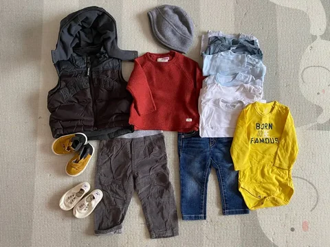Пакет одежды размер 74 бренды Benetton, Zara, Cool Club - Кенгуру и слинги в Томск