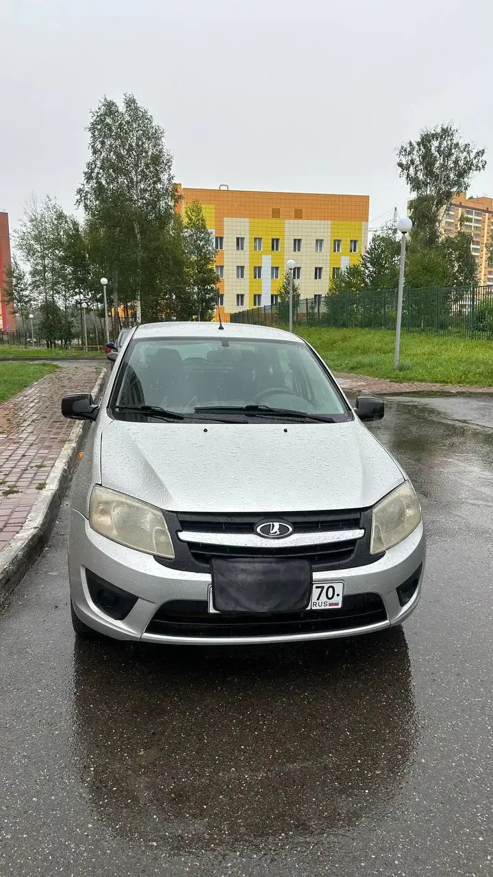 Продажа автомобиля на ходу с чистыми документами - Авто в Томск
