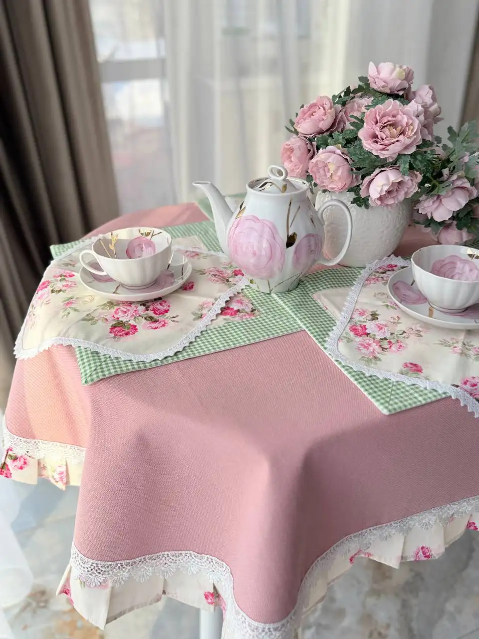 Пошив текстиля для праздничного стола и платьев для девочек - Пошив и ремонт одежды (Услуги) в Арзамас