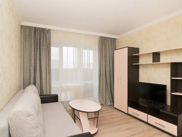 Сдается комната с лоджией в новом доме ул. Молодежная 53 - Недвижимость в Барнаул