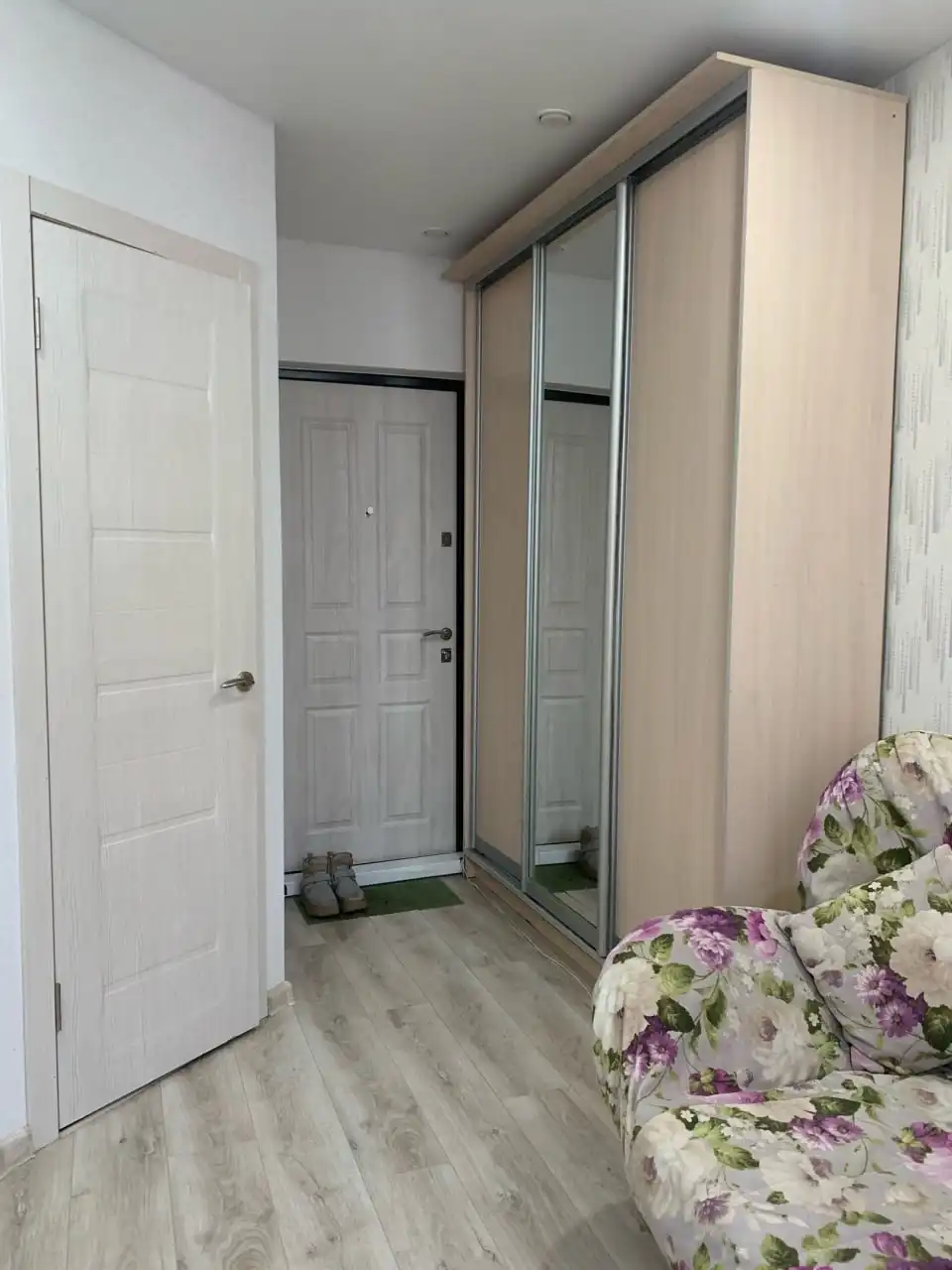 Студия в центре Барнаула с ремонтом и мебелью