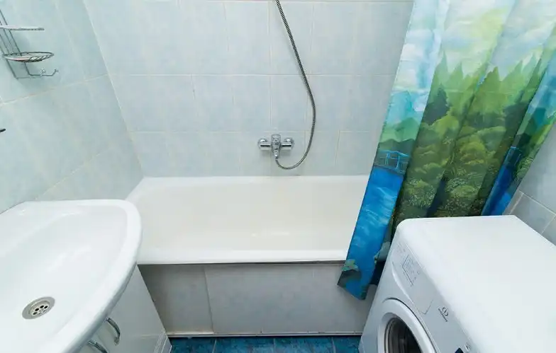 Комната с ремонтом в центре города Барнаул - Аренда комнат (Недвижимость) в Барнаул