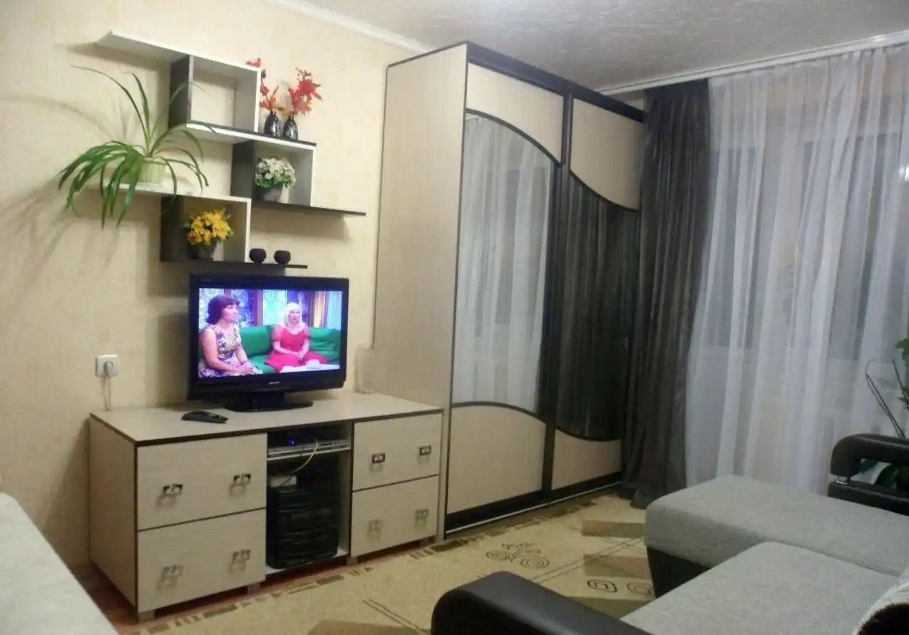 Сдам комнату с балконом в Барнауле - Аренда жилья (Недвижимость) в Барнаул