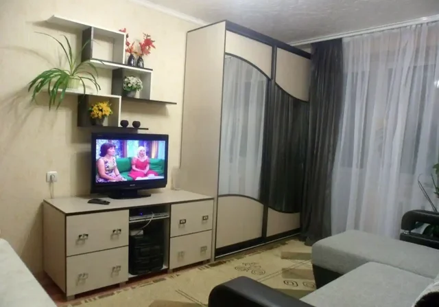 Сдам комнату с балконом в Барнауле - Аренда жилья в Барнаул