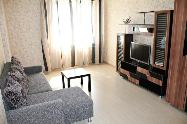 Сдается комната в квартире в центре Барнаула - Аренда комнат в Барнаул