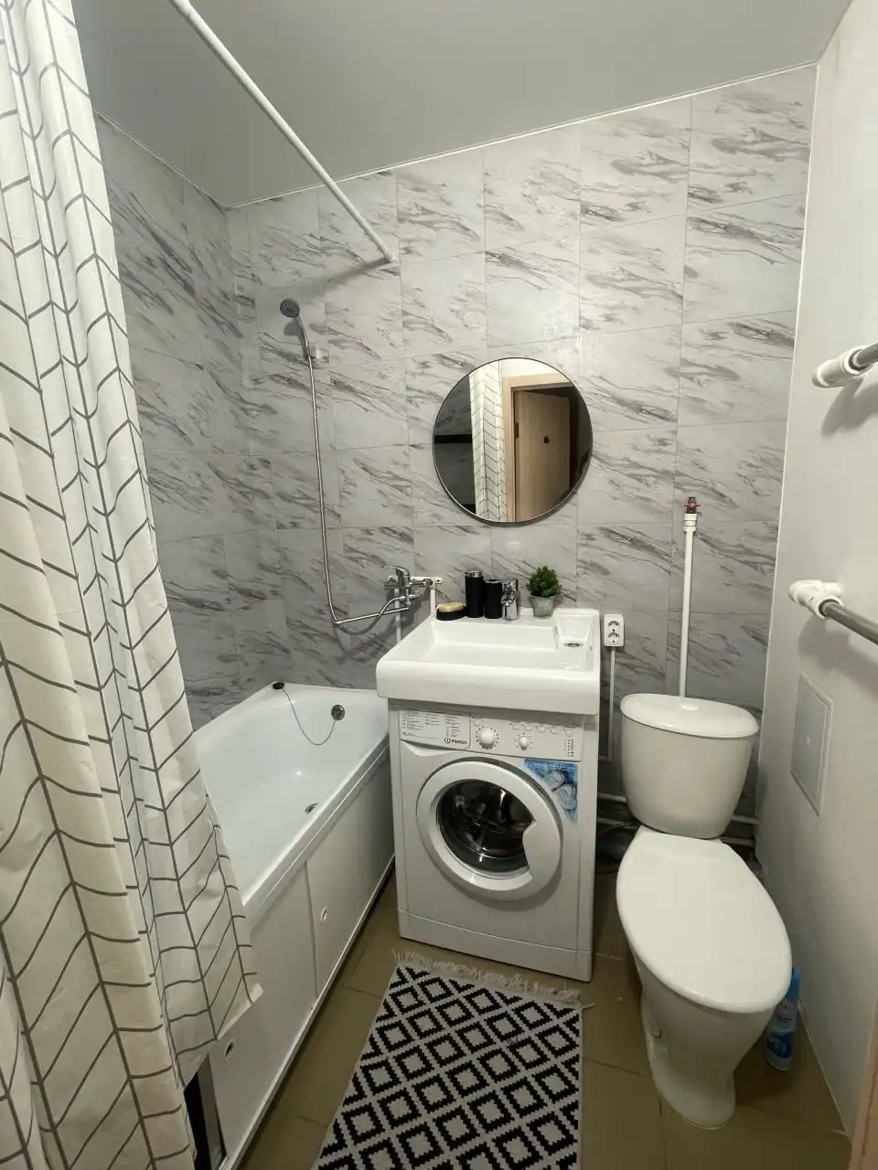 Сдается квартира студия в новом доме в центре Барнаула - Аренда квартир (Недвижимость) в Барнаул