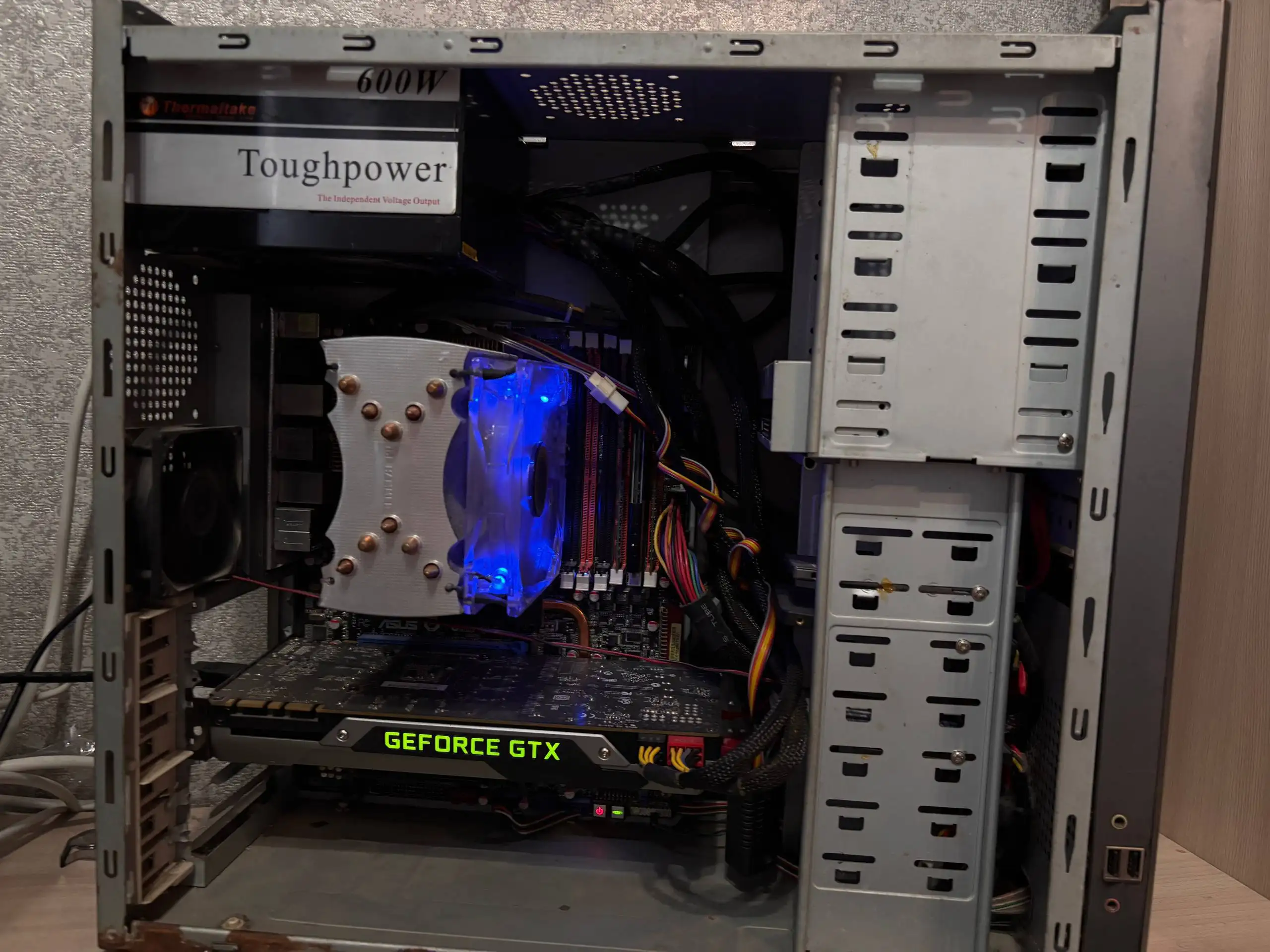 Продам системный блок - Компьютеры и комплектующие (Электроника) в Барнаул