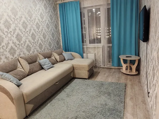 Сдам комнату с балконом на ул. Попова 157 / ул. Власихинская - Недвижимость в Барнаул