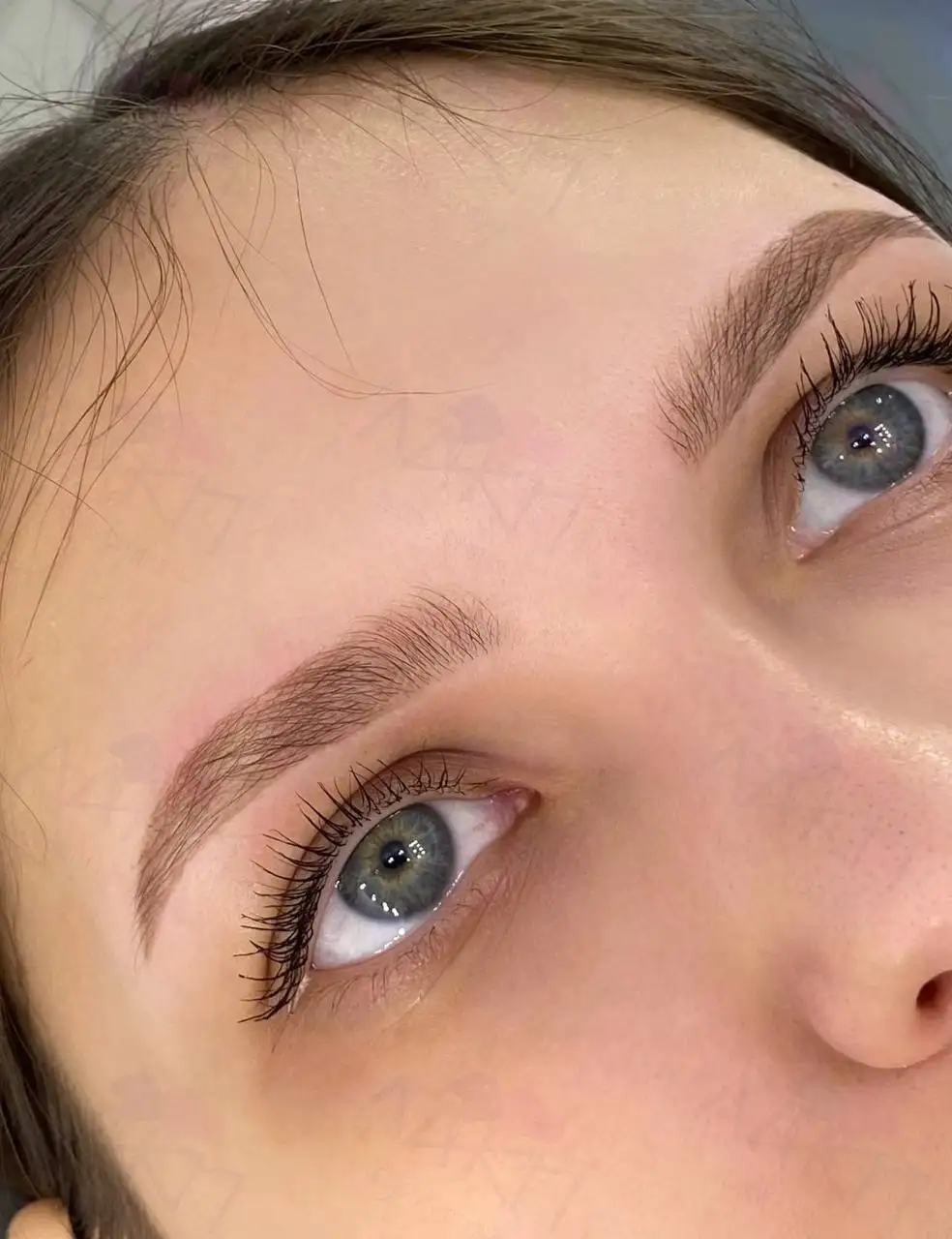 Услуги ресничек, бровей и маникюра в студии - Красота (Услуги) в Барнаул