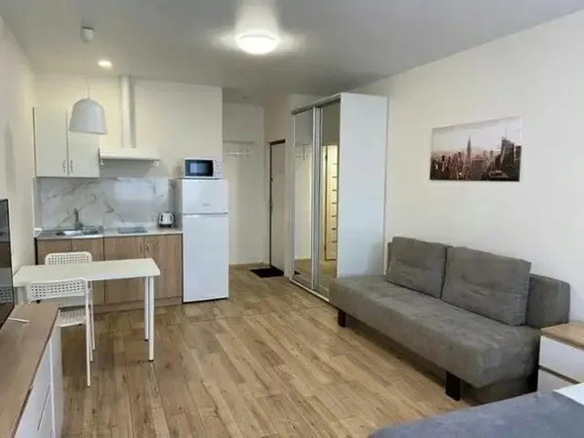 Студия с ремонтом и новой мебелью в индустриальном районе - Недвижимость в Барнаул